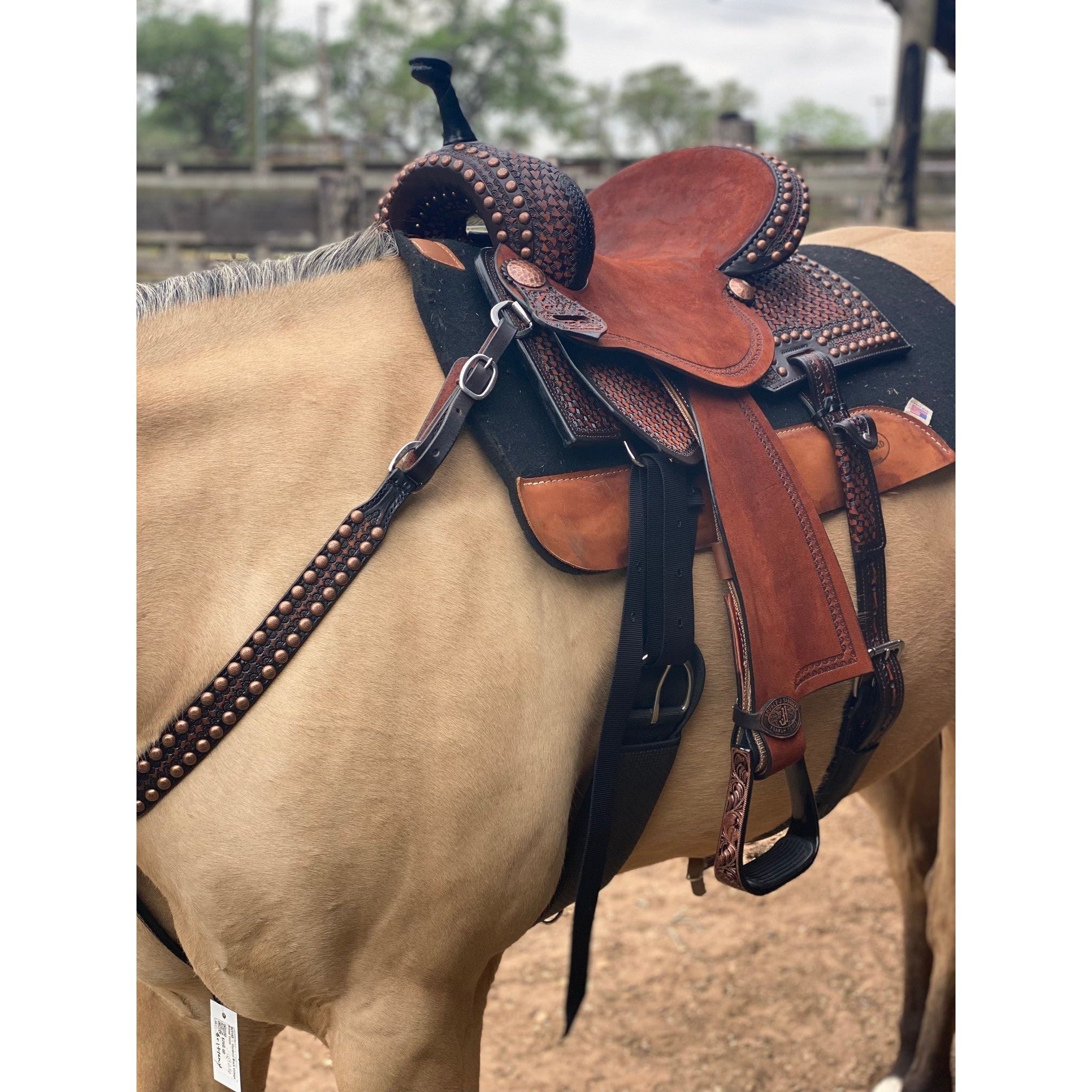 BC1193 - Chestnut Black Vintage Breast Collar - Double J Saddlery