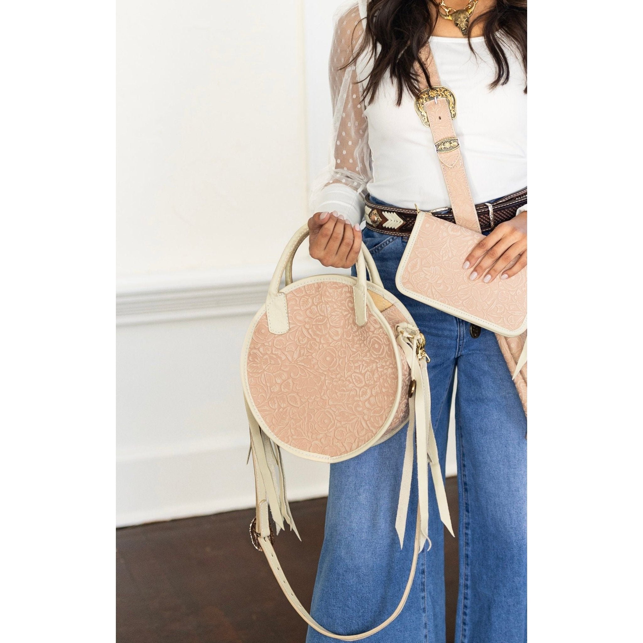 CRTL09 - Blushing Roses Large Circle Tote - Double J Saddlery