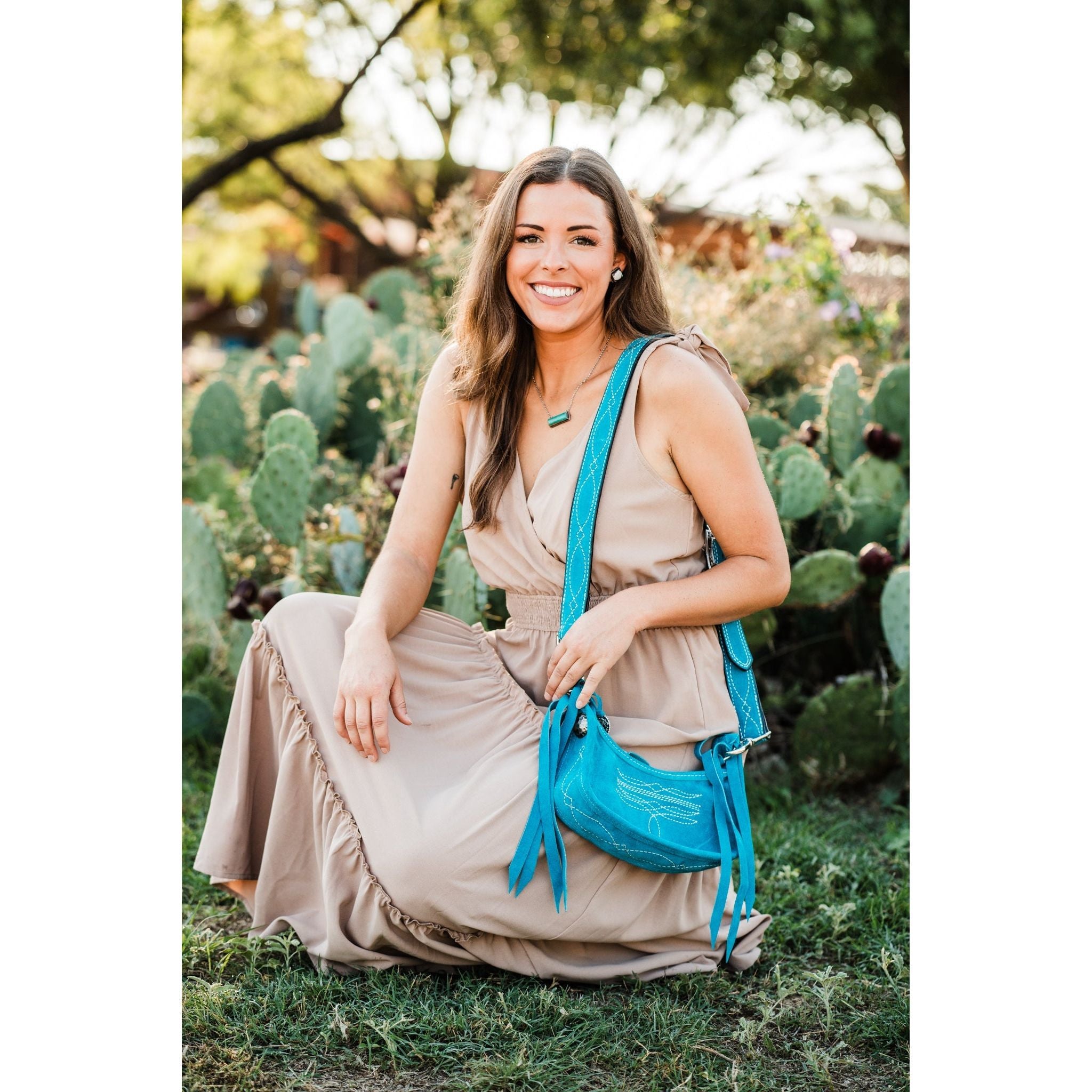 DJ01 - Turquoise Suede Purse - Double J Saddlery