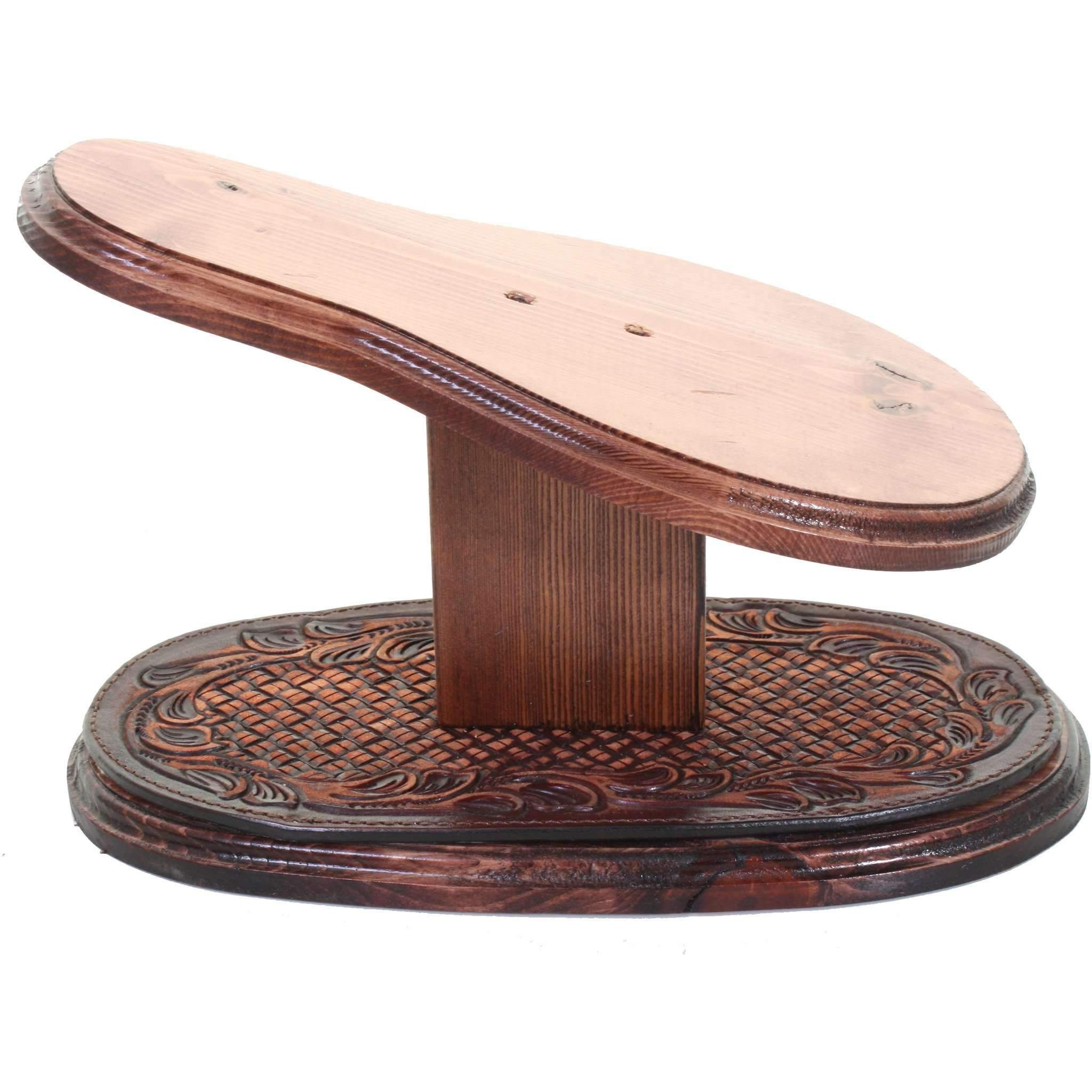 Em02 - Tooled European Mount Hunting