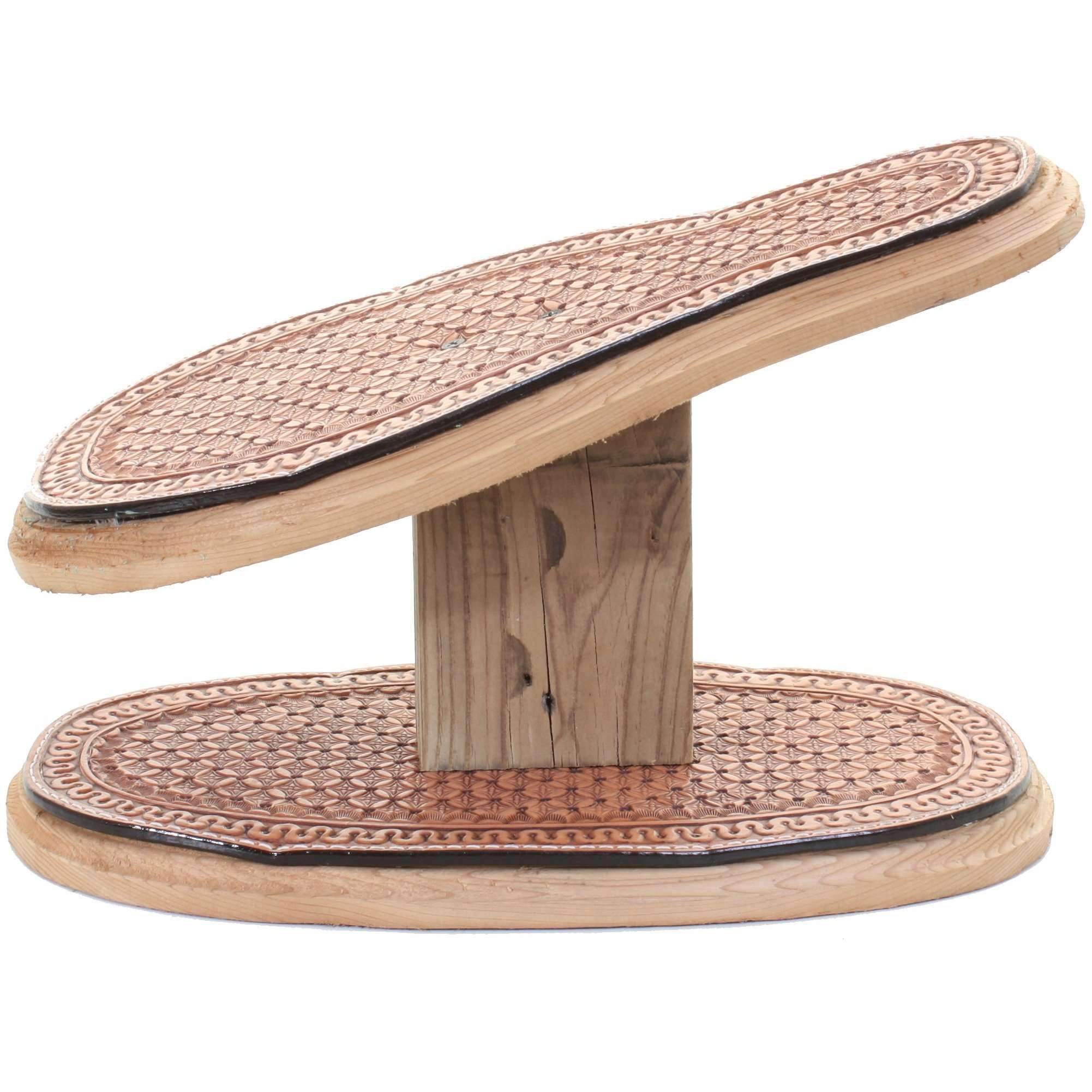 Em22 - Tooled European Mount Hunting