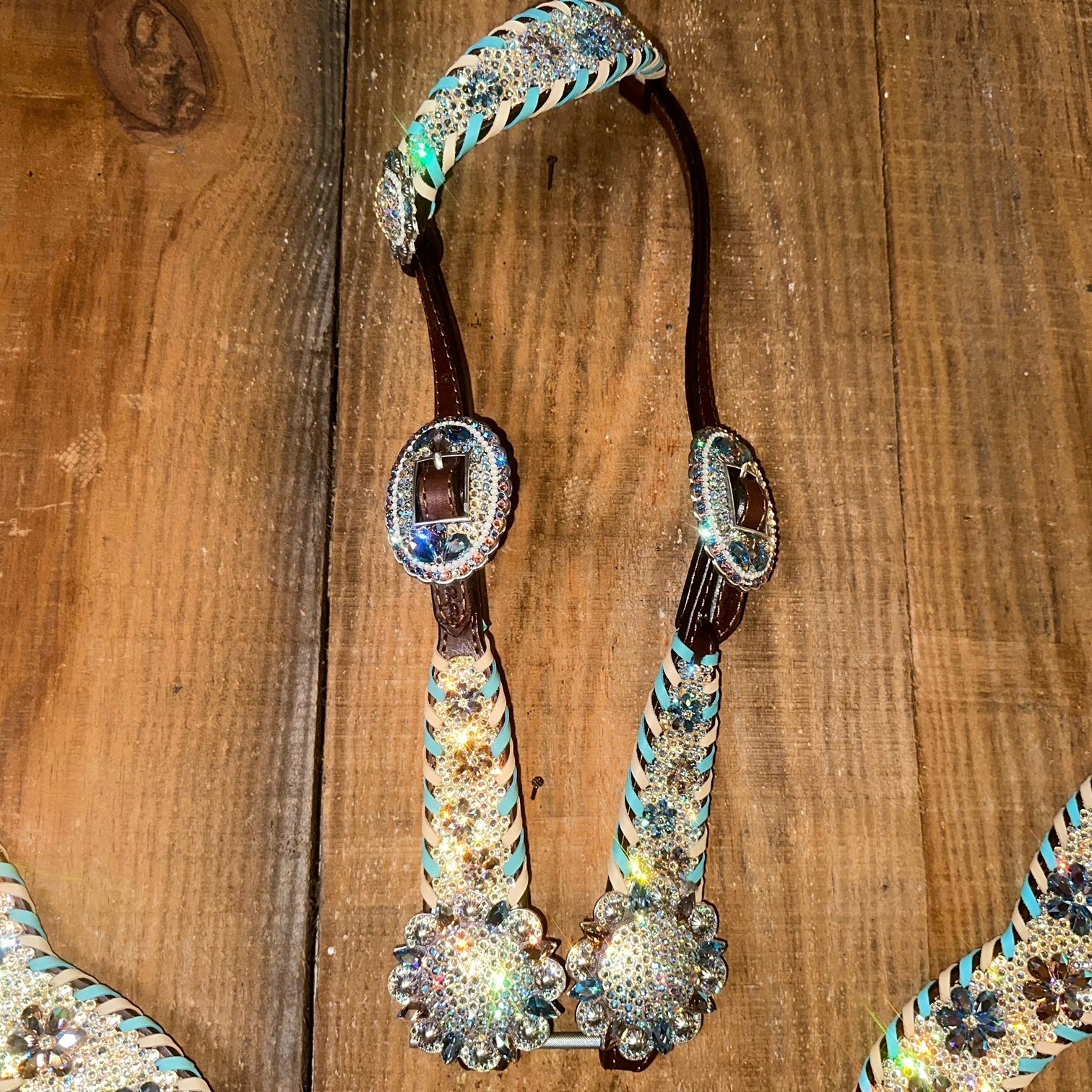 DAZ04 - STEER HEAD - Double J Saddlery