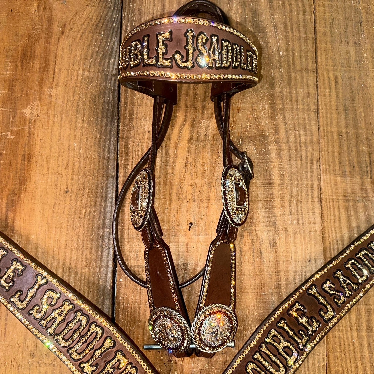 DAZ12 - GOLD JJ - Double J Saddlery