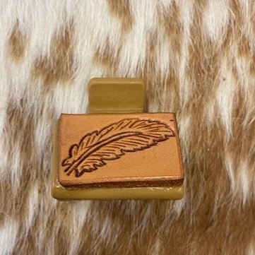 HC26 - Feather Tooled Hair Clip - Double J Saddlery