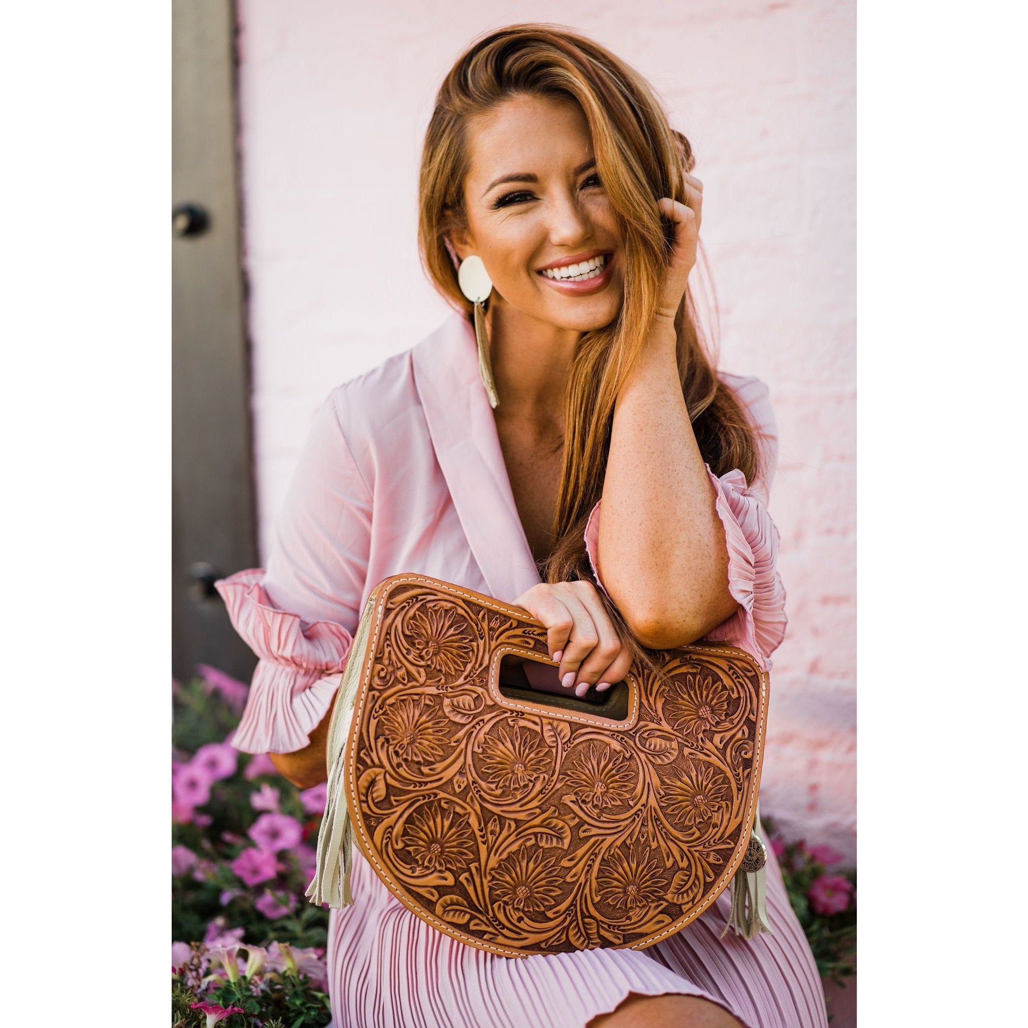 HCC01 - Daisy Tooled Half Circle Clutch - Double J Saddlery