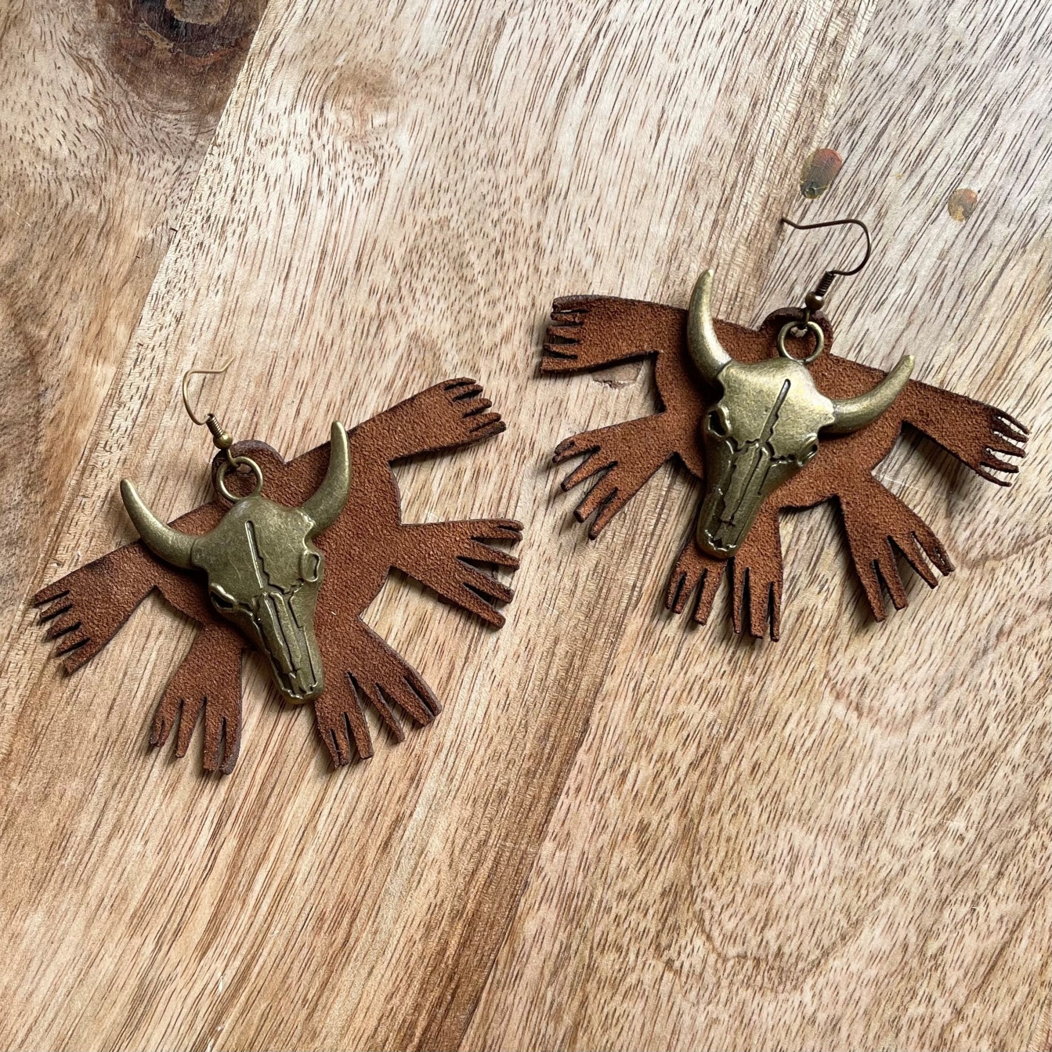 VE111 - Brass Steer Head Earrings - Double J Saddlery