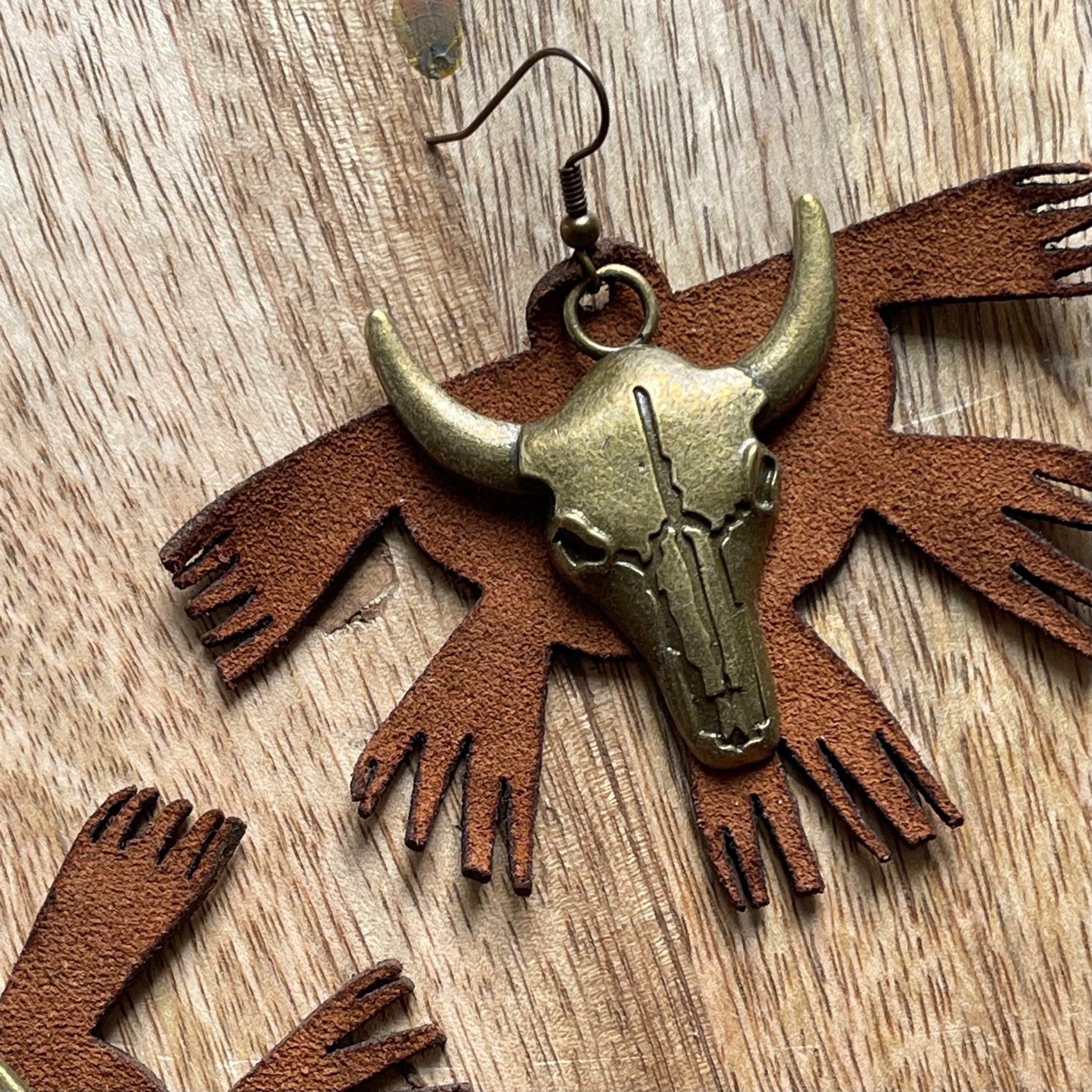 VE111 - Brass Steer Head Earrings - Double J Saddlery