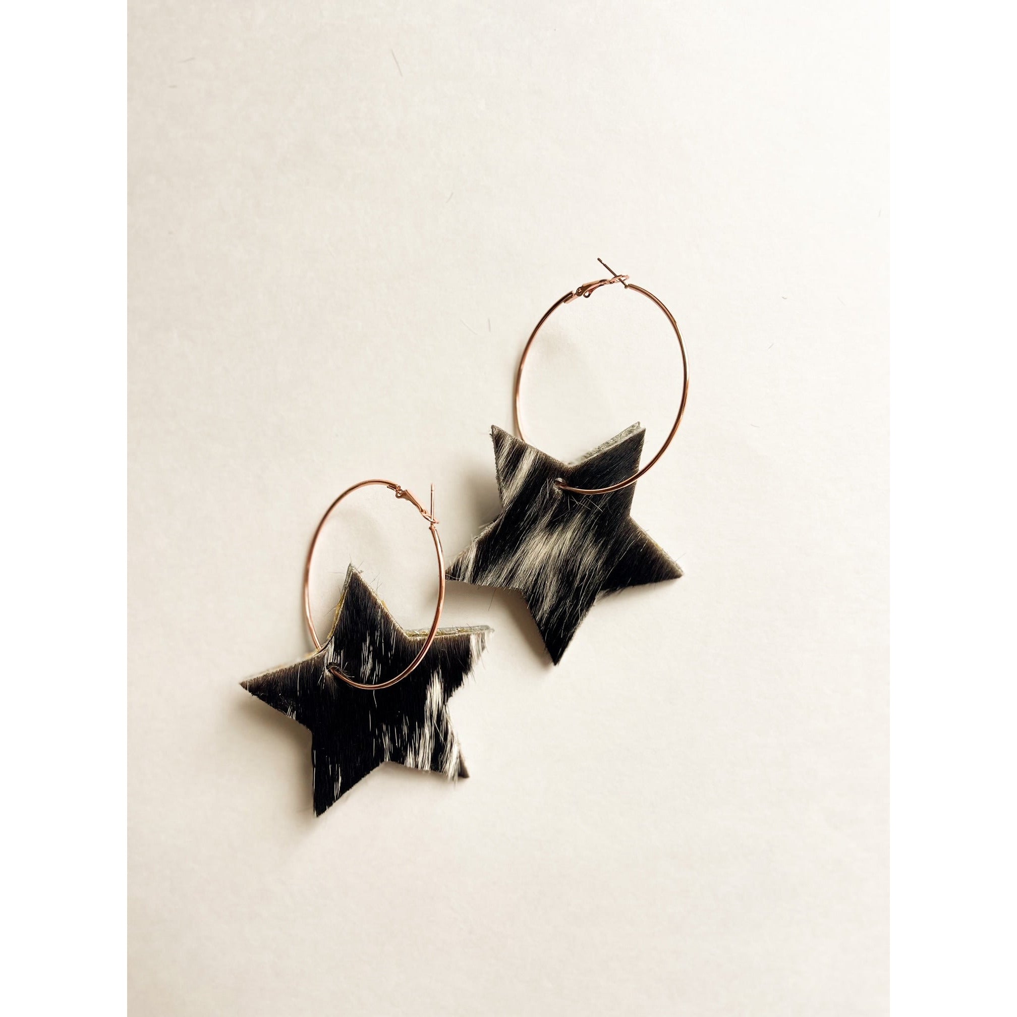 VE118 - Large Cowhide Star Earrings - Double J Saddlery