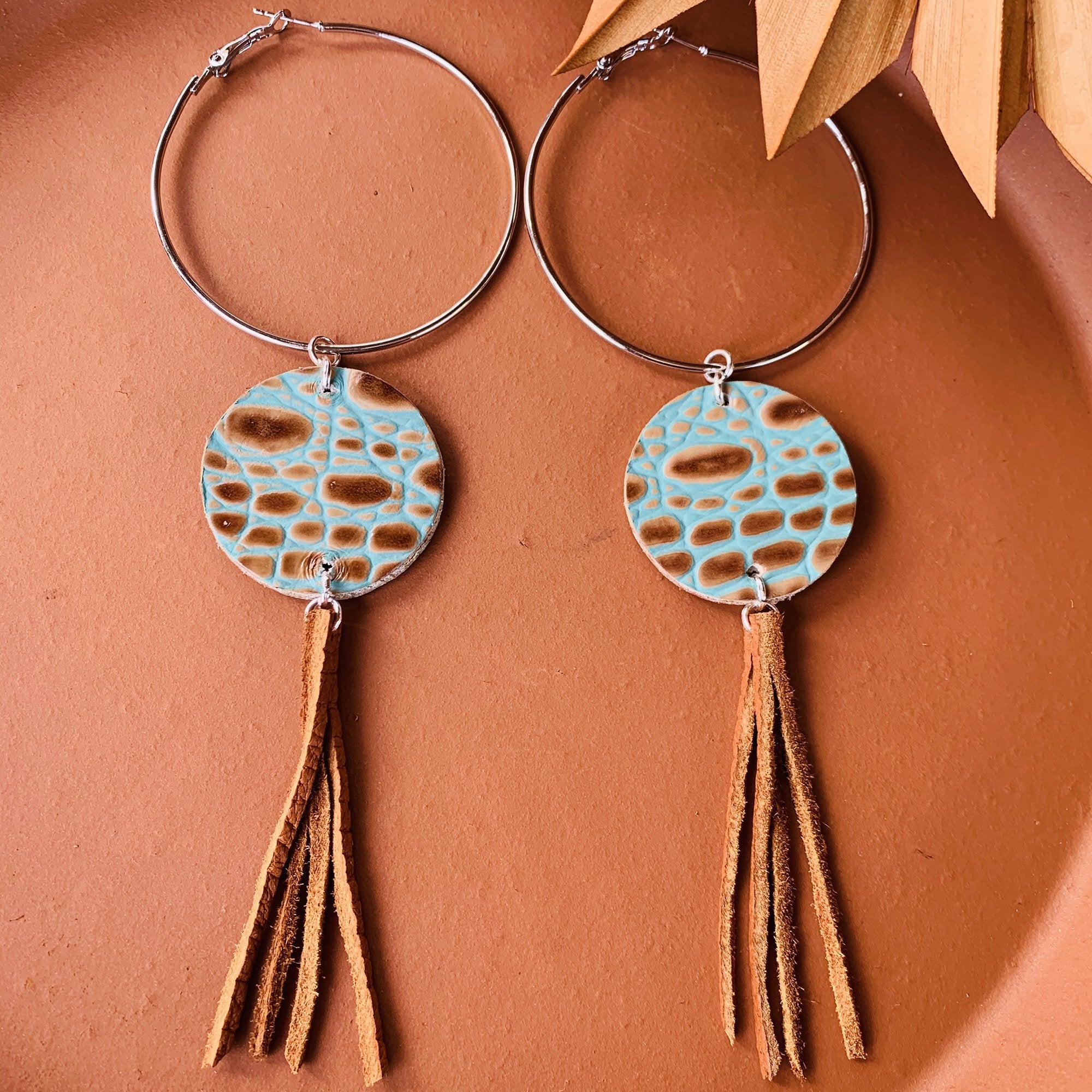VE84 - Vestige Turquoise Gator Print Hoop Earrings - Double J Saddlery