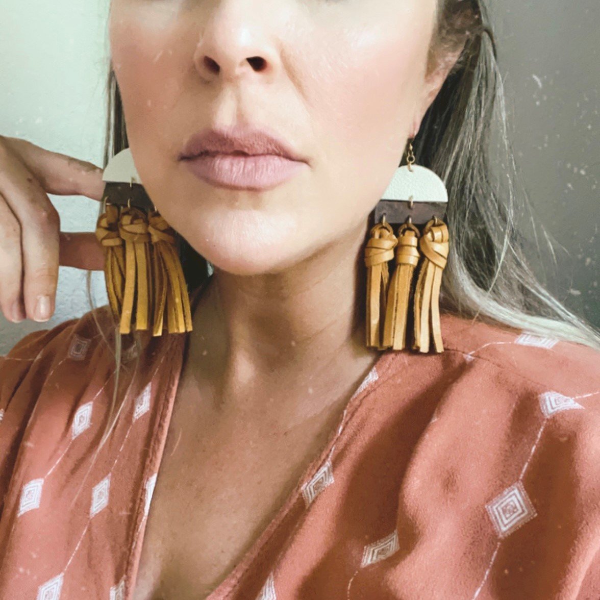 VE96 - Sunset Tassel Earrings - Double J Saddlery