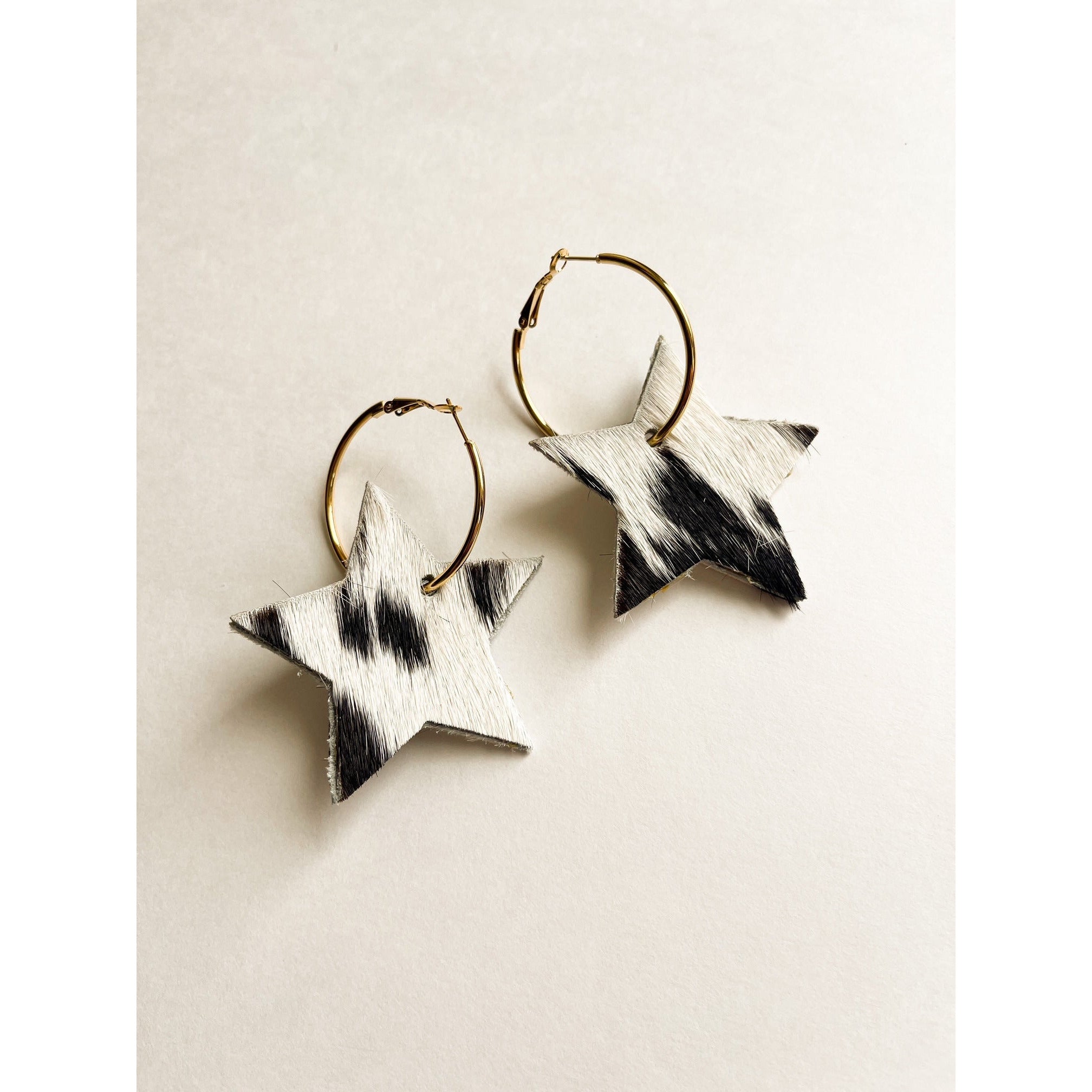 VE116 - Small Cowhide Star Earrings - Double J Saddlery