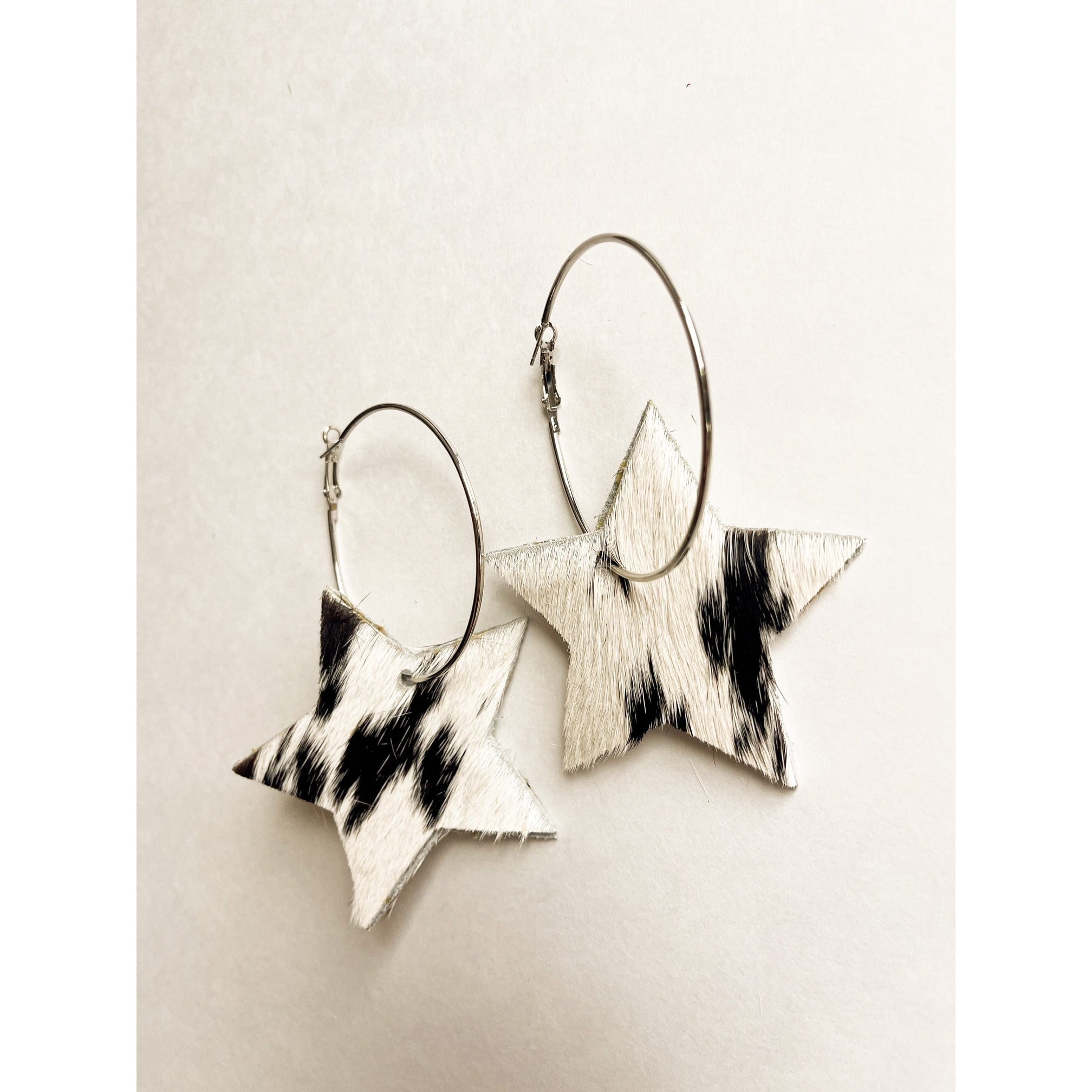 VE117 - Large Cowhide Star Earrings - Double J Saddlery